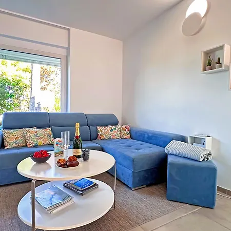 Апартаменты Windmill Hill Gem Townhouse By Becherish