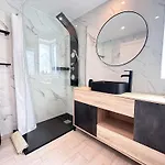 Apartment Windmill Hill Gem Townhouse By Becherish Albufeira