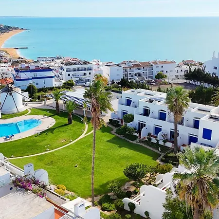 Windmill Hill Gem Townhouse By Becherish Lejlighed Albufeira